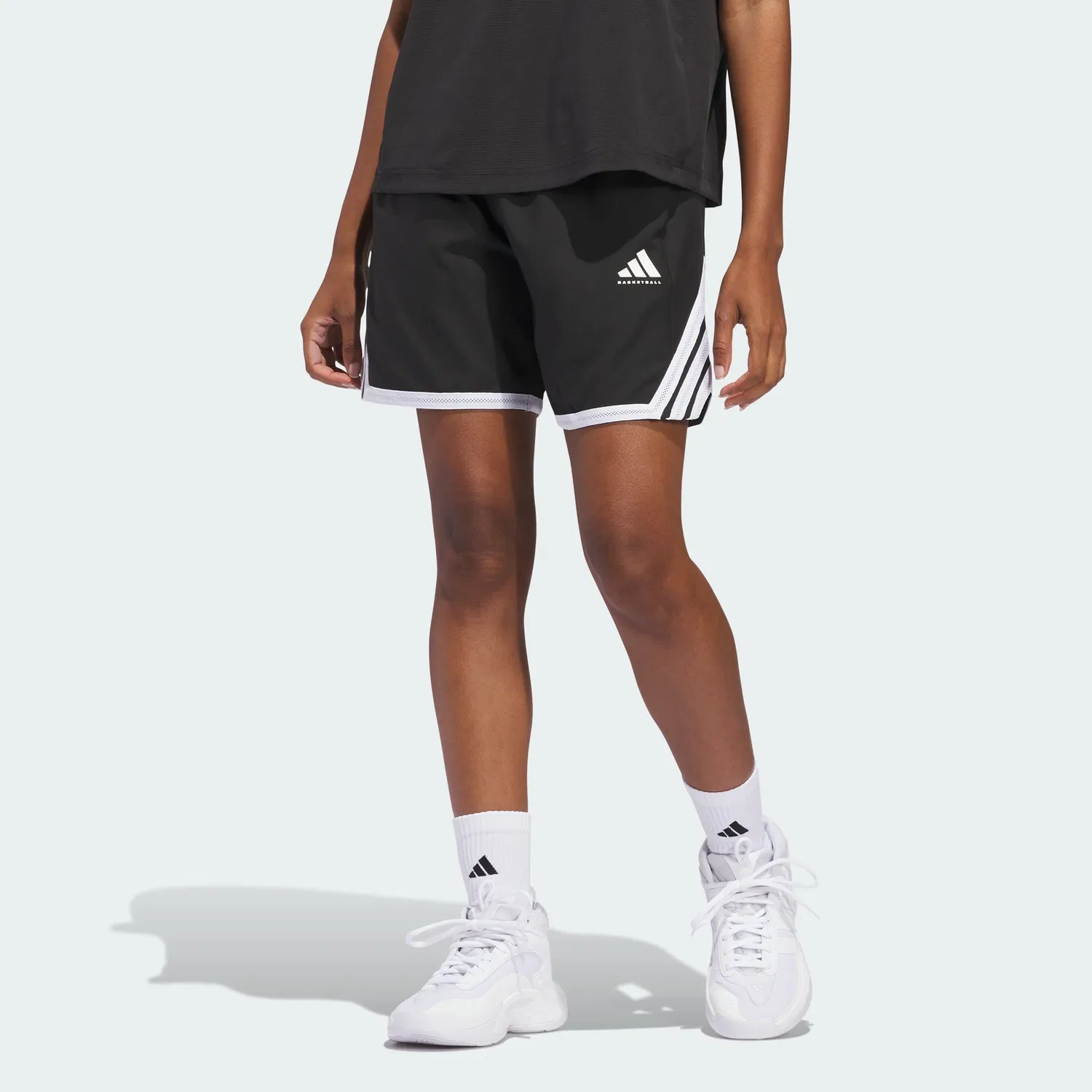 Женские спортивные шорты свободного кроя с технологией CLIMACOOL adidas, Black / White