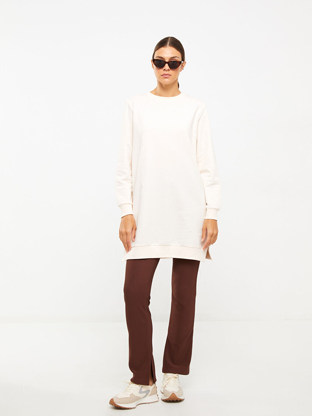 

Женская туника прямого кроя с круглым вырезом и длинными рукавами LCW Modest