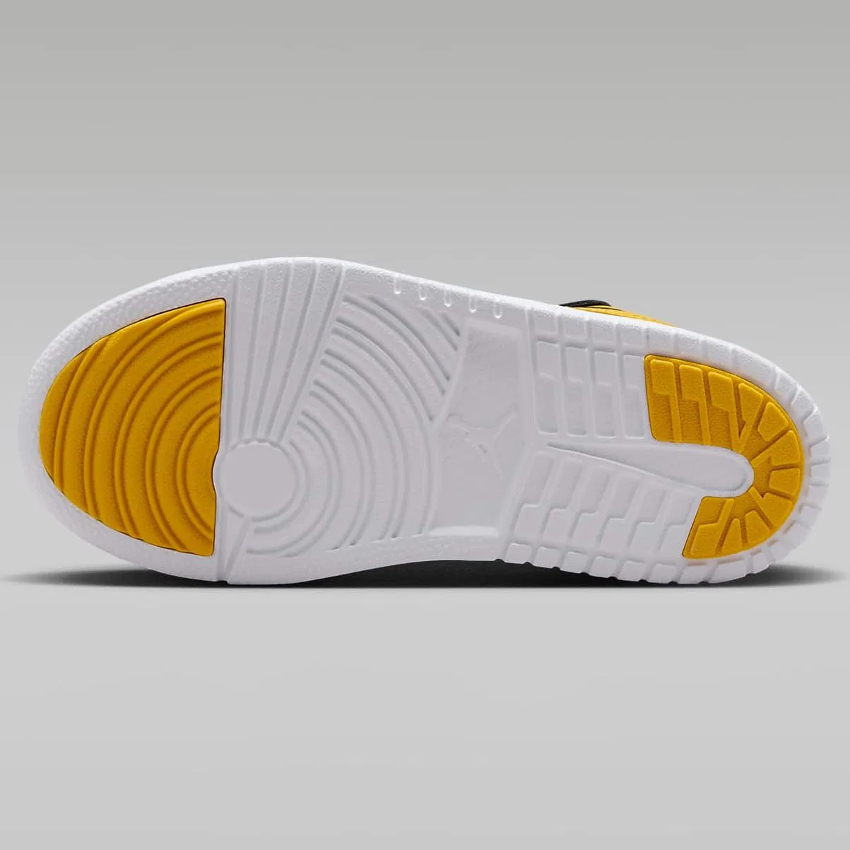 Детские кроссовки для мальчиков с закрытым носком Jordan 1 NIKE, Black Yellow Ocher White — фото 4