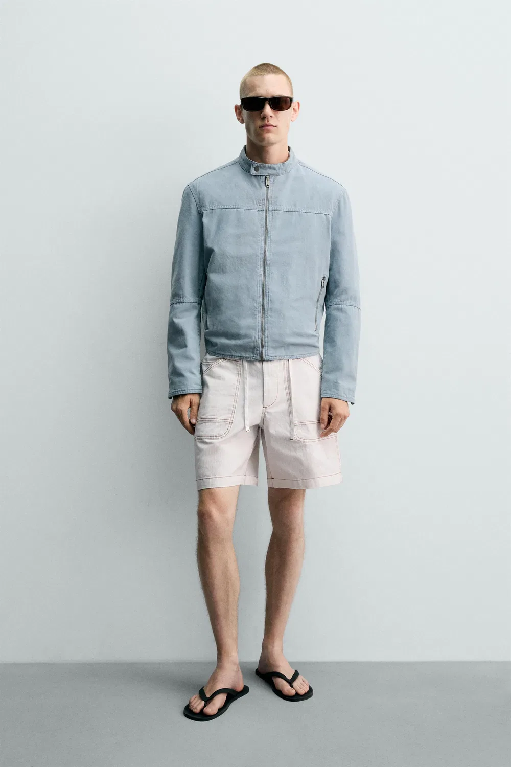 Шорты-бермуды свободного кроя с контрастной строчкой. ZARA, Oyster-white