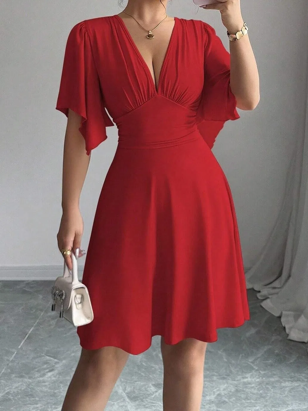 Женское мини-платье A-силуэта с драпировкой на груди Knitted, Red — фото 2