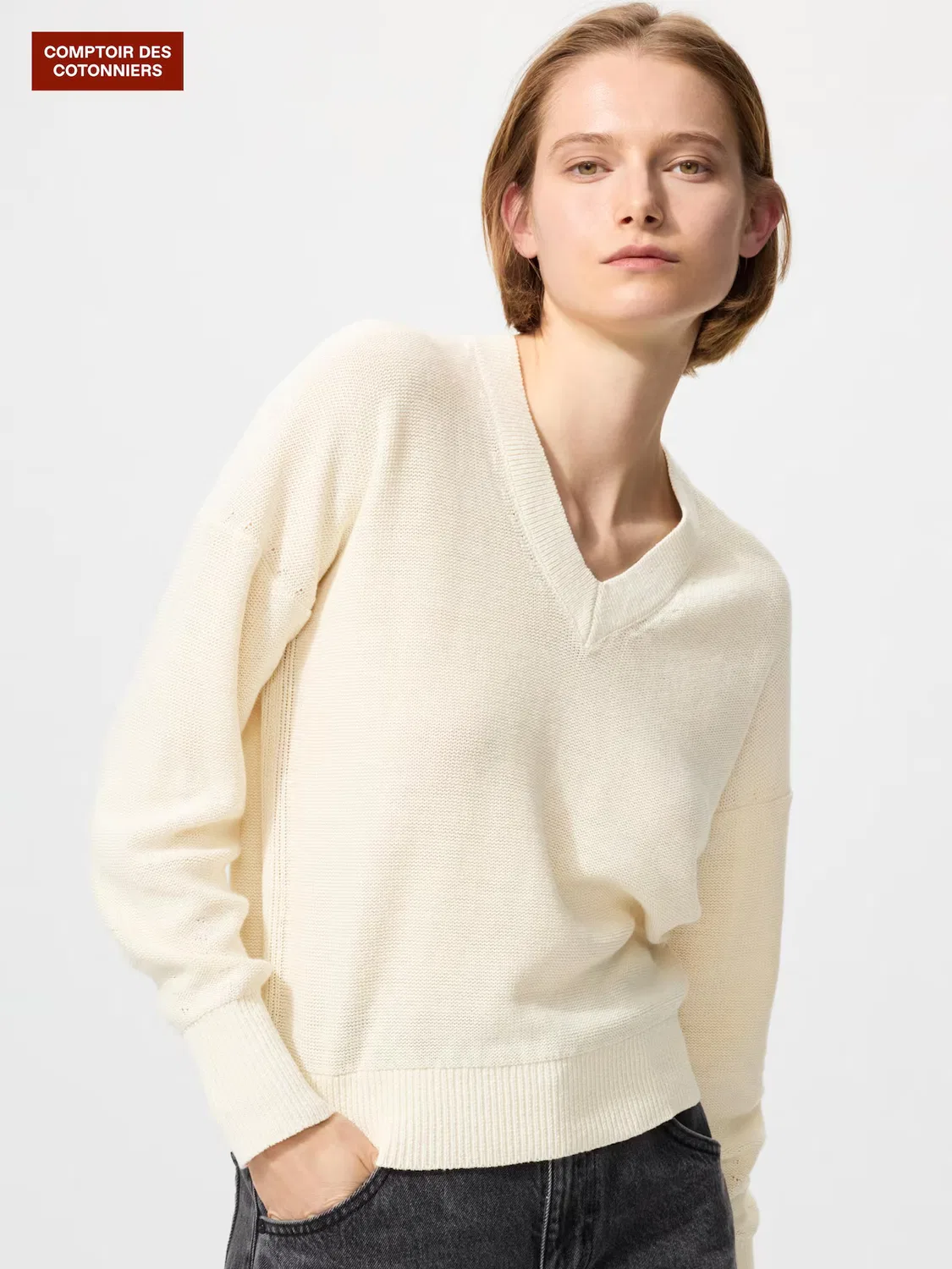 Свитер льняной Uniqlo, V-образный вырез, кремовый