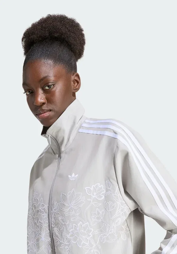 Свободная спортивная куртка Firebird с цветочным рисунком Adidas Originals, серый — фото 3