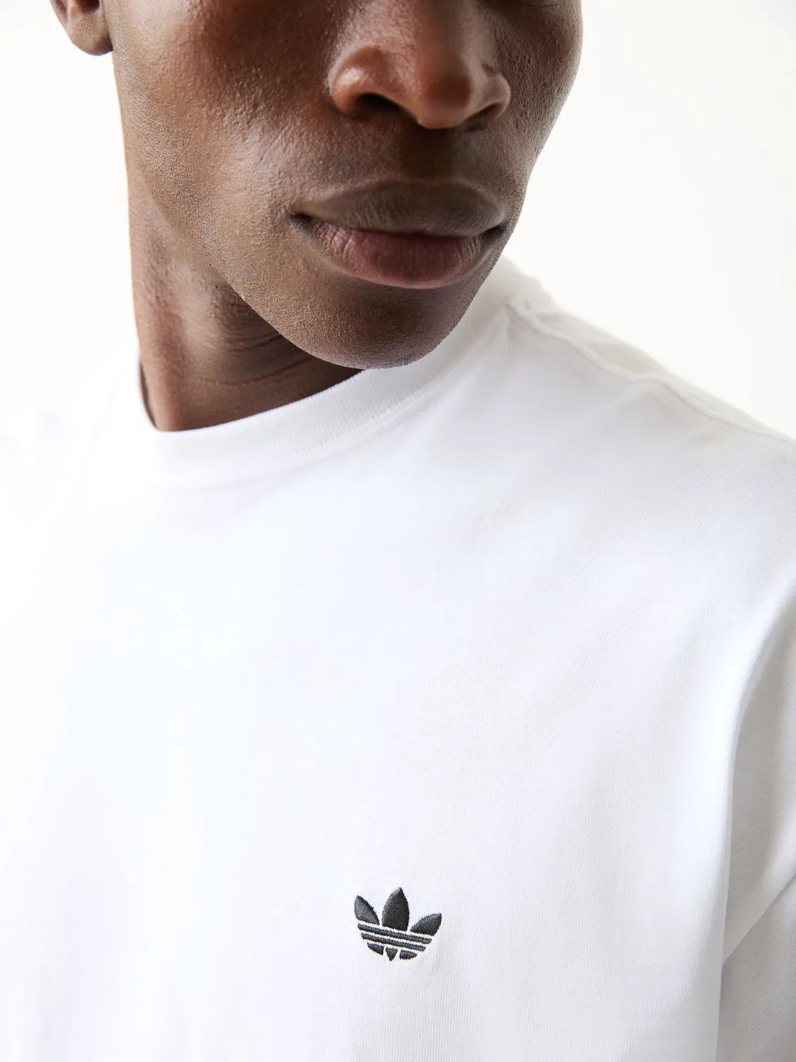 Футболка свободная adidas Originals Trefoil Essentials, белый — фото 4