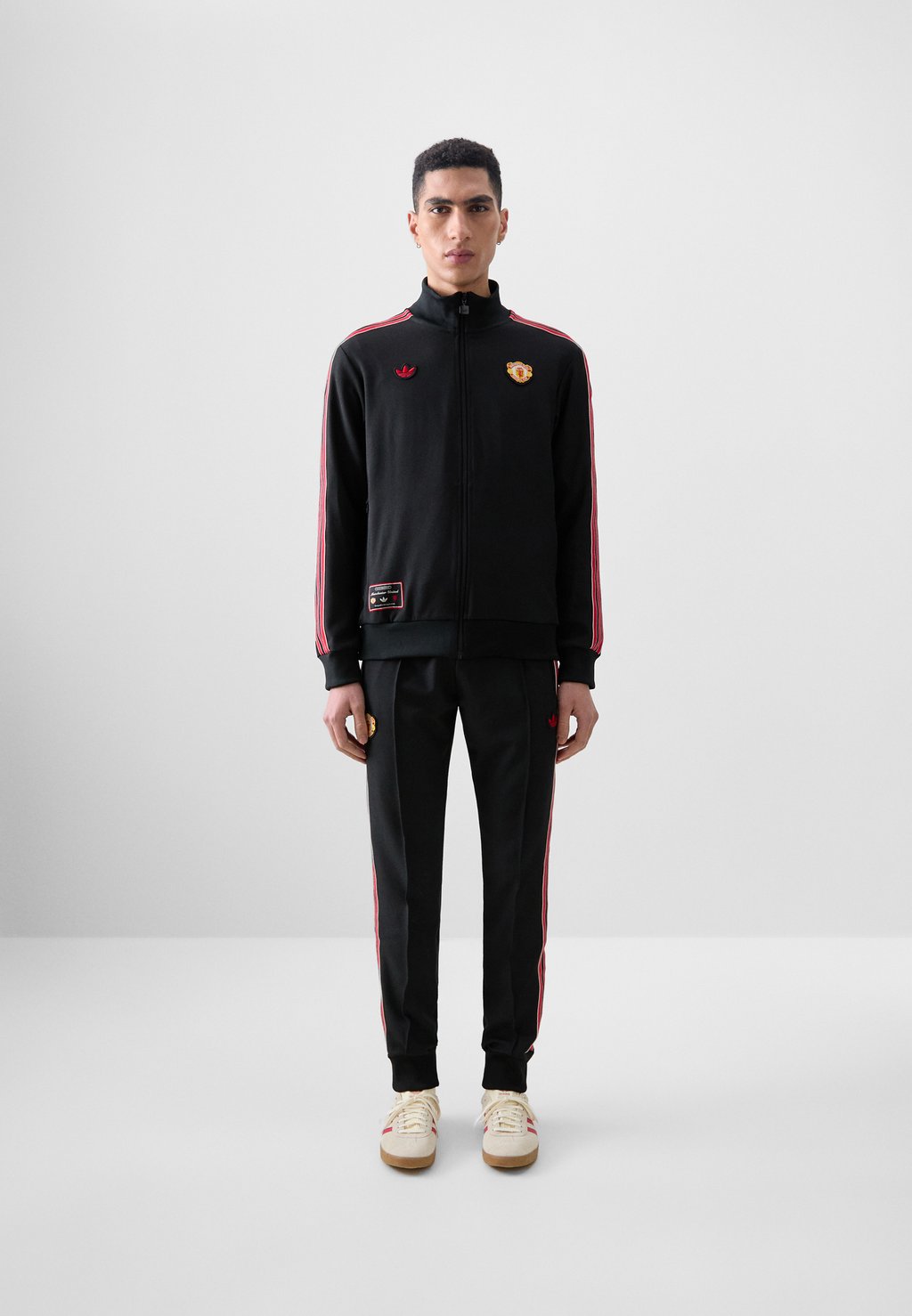 

Блейзер MANCHESTER UNITED ICON JACKET adidas Originals, черный