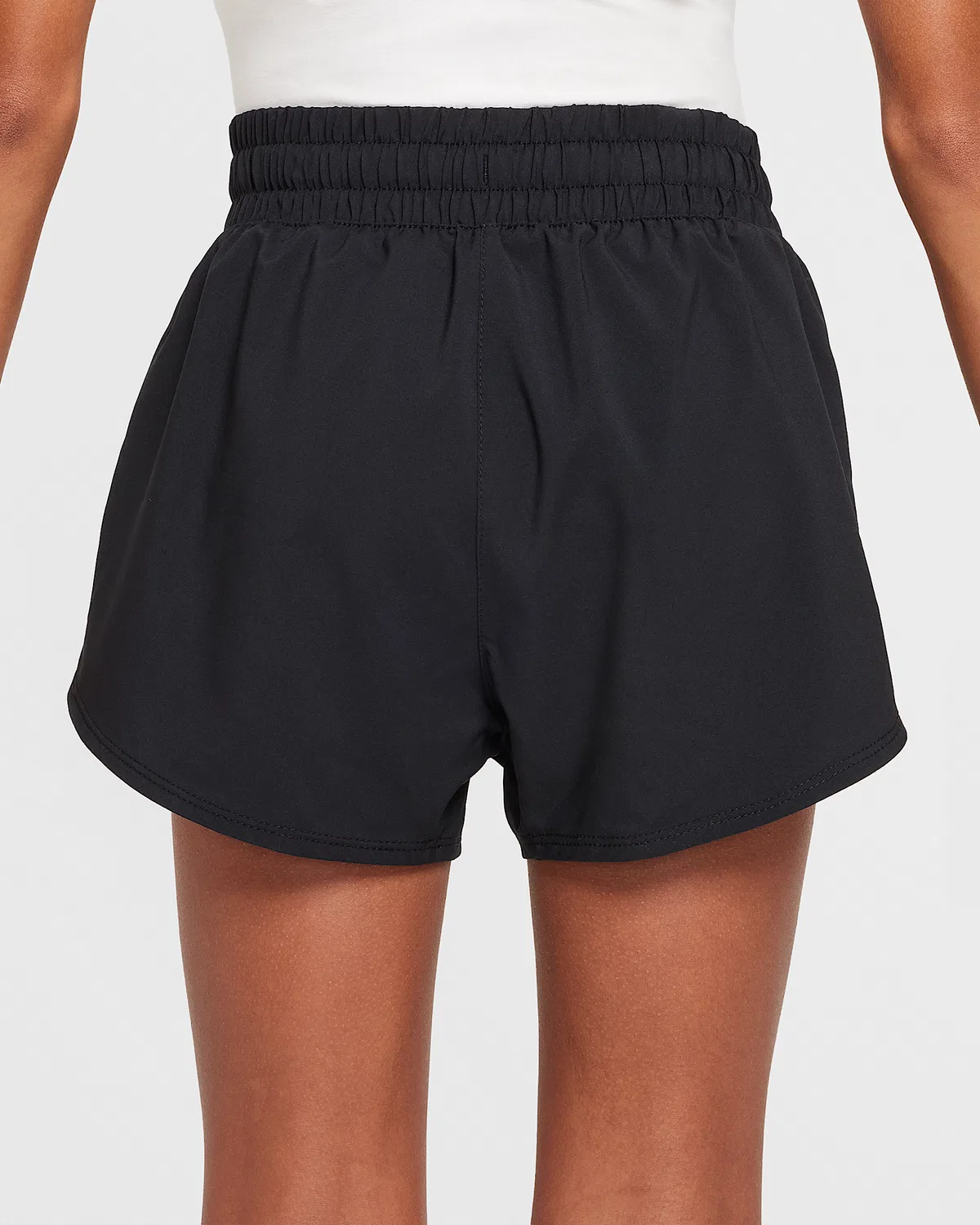 Девчачьи шорты Nike One Dri-FIT 3" 2-in-1, Black/White — фото 3
