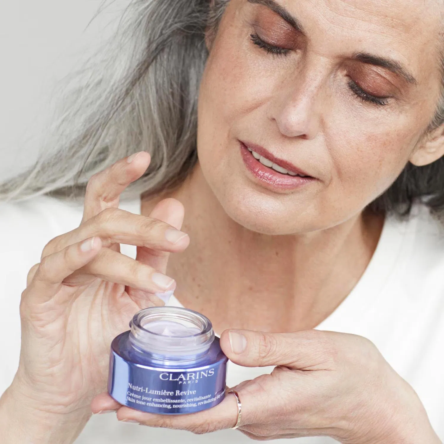 Омолаживающий крем для лица 50 мл с экстрактом хурмы CLARINS — фото 2
