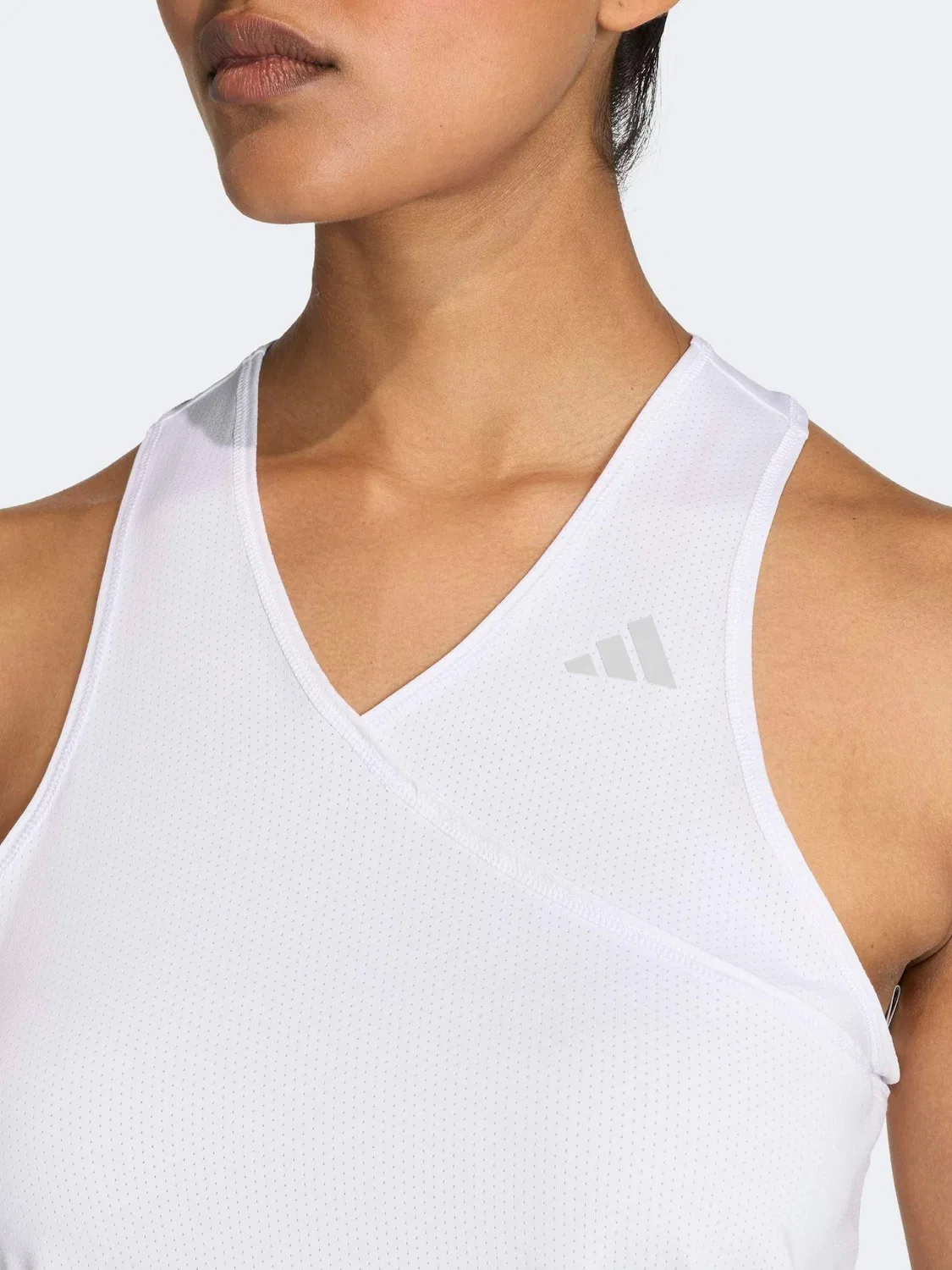 Топ теннисный Club Tennis Climàcool V-Neck adidas, белый — фото 4
