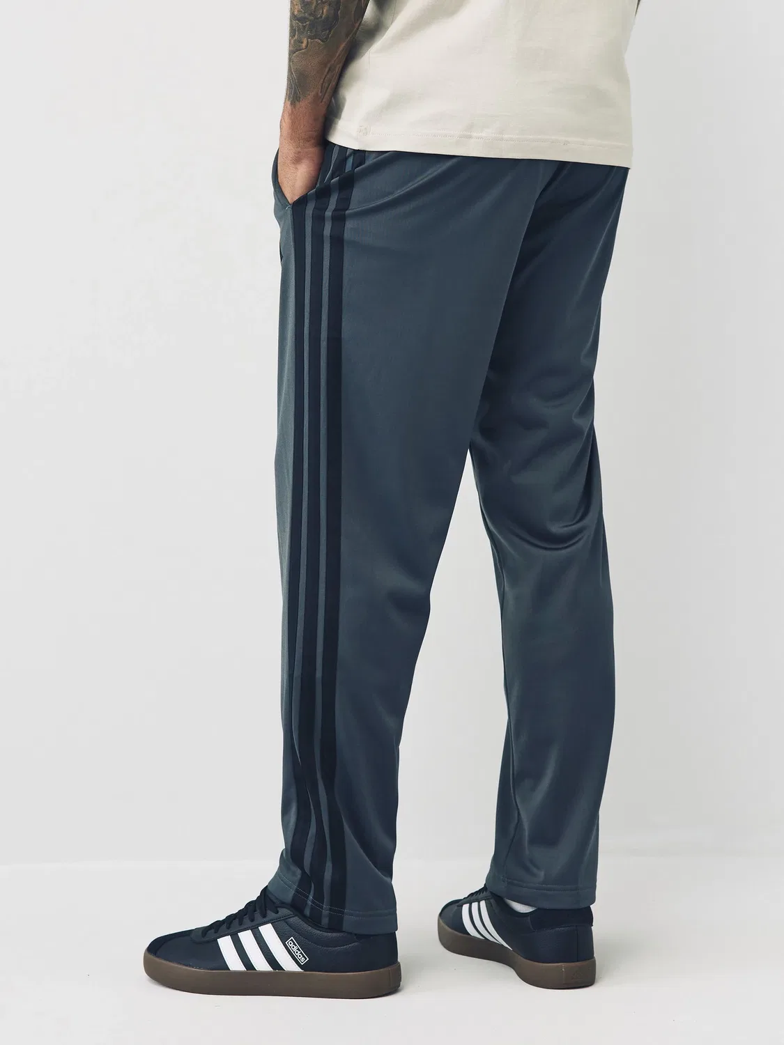 Джоггеры Dayready с открытым низом adidas, серый — фото 3