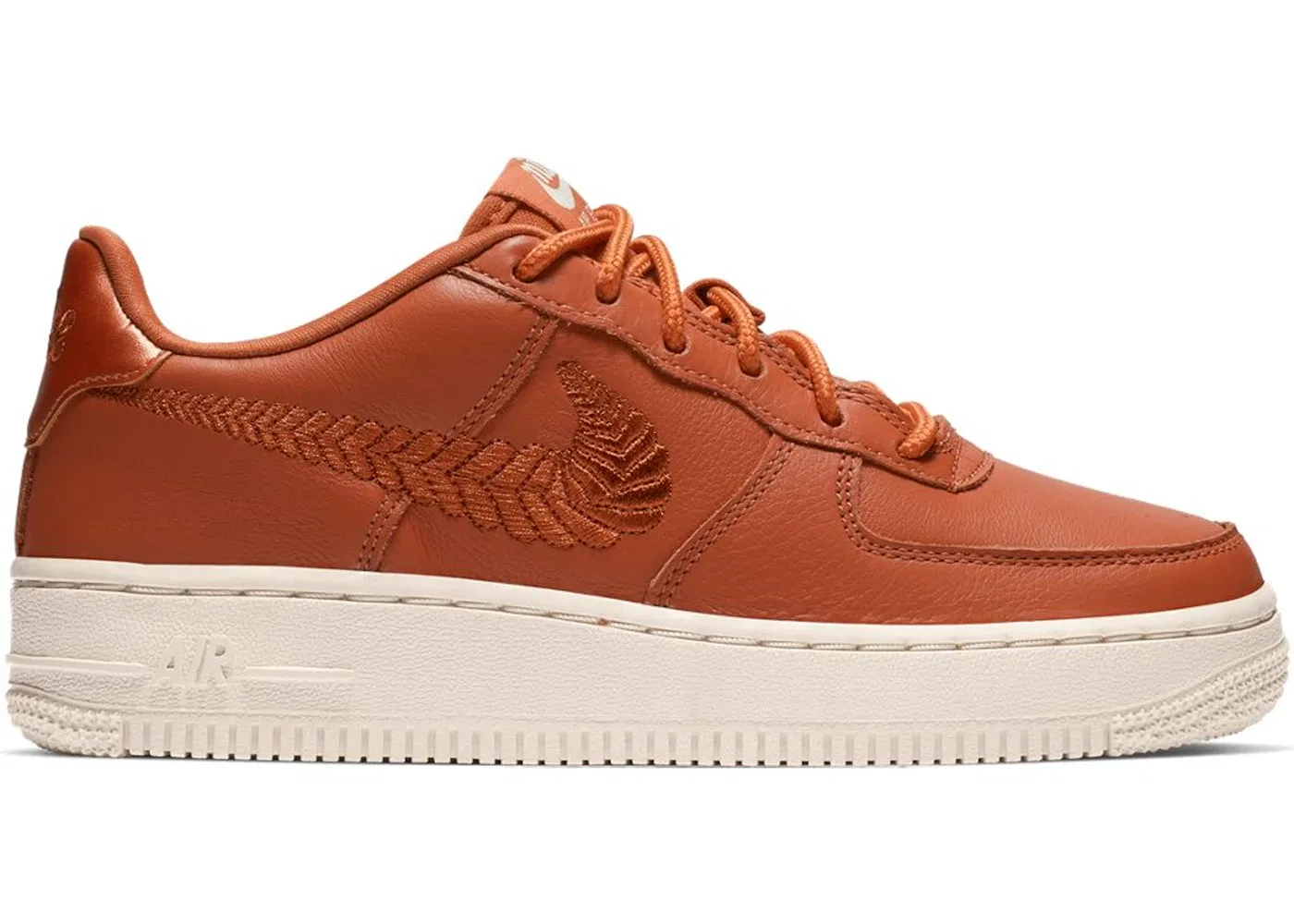 Детские кроссовки с перфорацией Nike Air Force 1 Low, Dusty Peach/Pale Ivory-Metallic Red Bronze-Dusty Peach