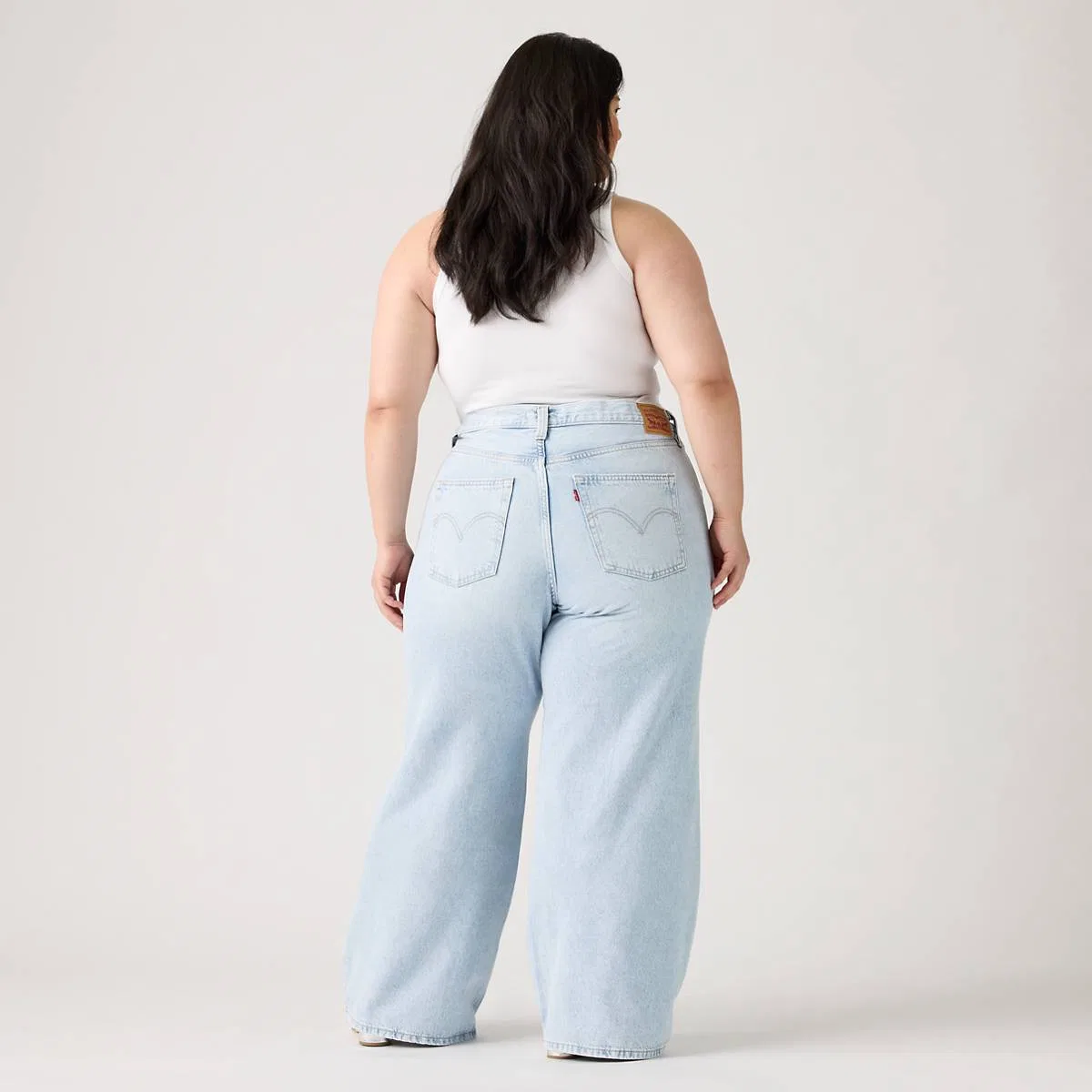 широкие джинсы-клеш 94 для женщин (большого размера) Levi's, Abraided Art Plus - Light Wash — фото 3