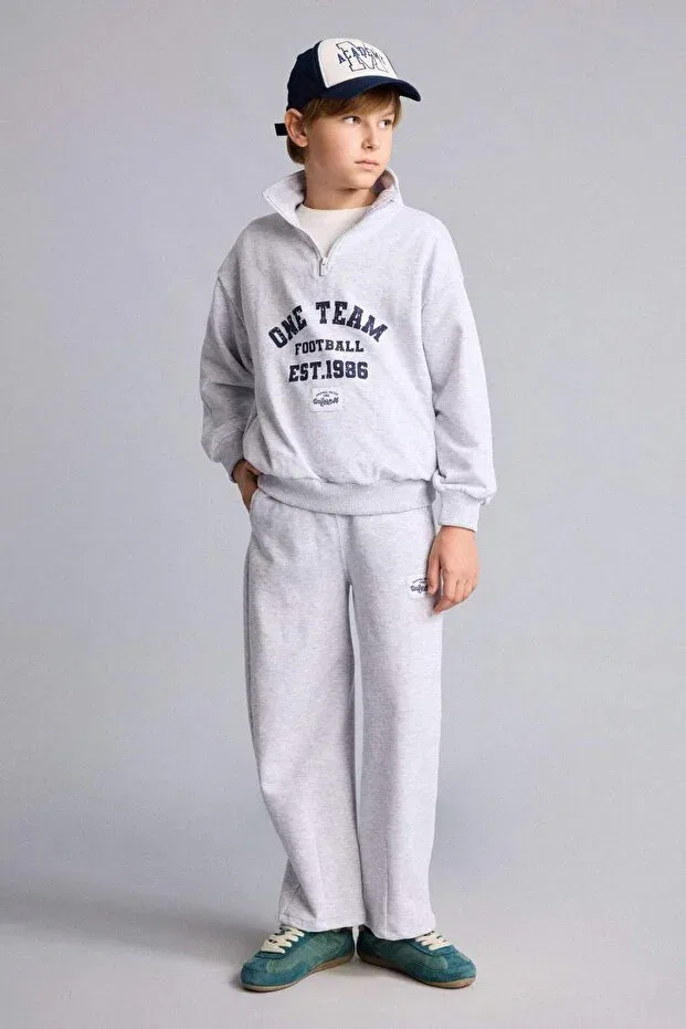 Детские свитшот с принтом для мальчиков Regular fit high collar printed sweatshirt for boys h9892a826au Defacto, Gray-Gr400 — фото 2