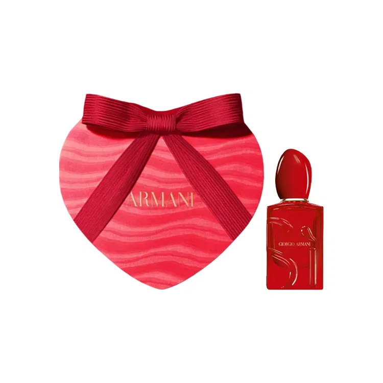 Женские духи с цветочно-фруктовым аккордом, 50 мл, Enchanting Beloved Heartbeat Edition, GIORGIO ARMANI — фото 2