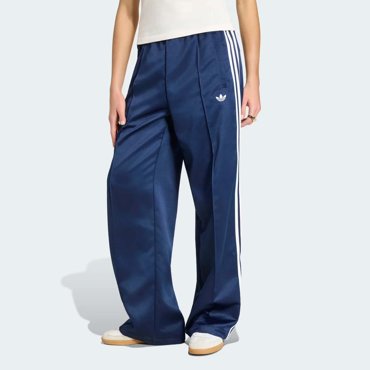 Женские спортивные брюки свободного кроя из сатина SATIN SST Loose Track Pant Adidas Originals, Night Indigo/White