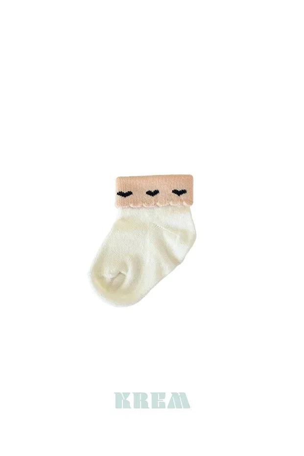 Детский комплект носков для девочек с принтом Organic heart patterned 3-piece baby girl socks set Tubebé Istanbul, Colored — фото 3