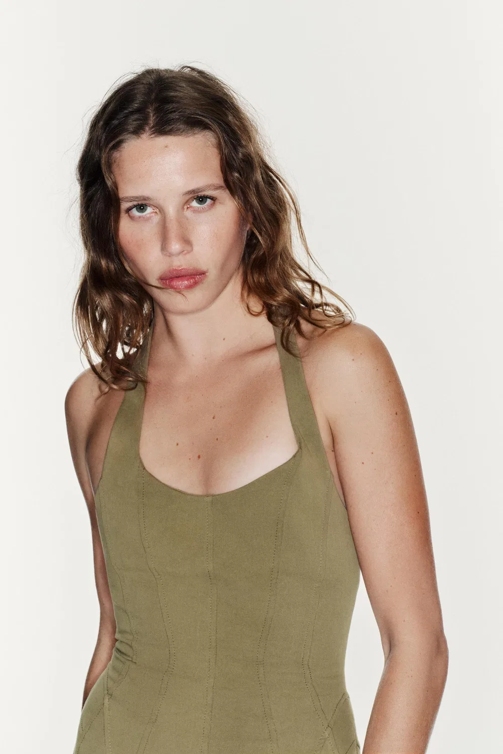 Короткое платье с завязкой на шее ZARA, Light khaki — фото 3