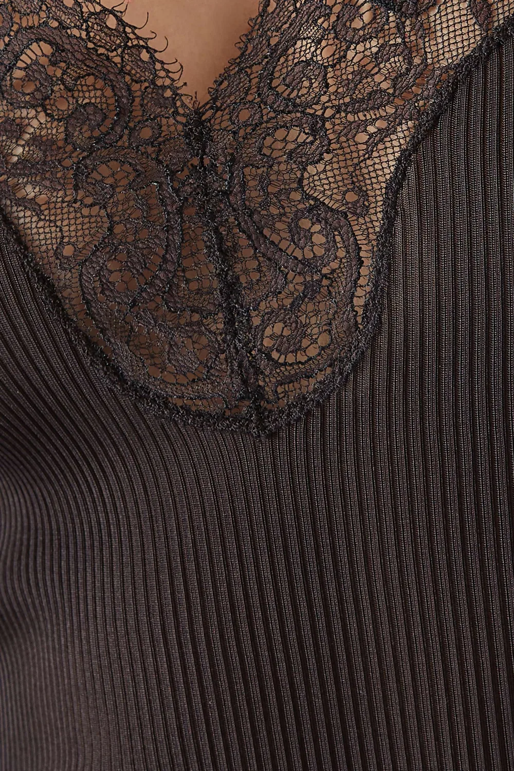 Топ без рукавов с кружевной отделкой SAINT LAURENT, эбеновый — фото 4