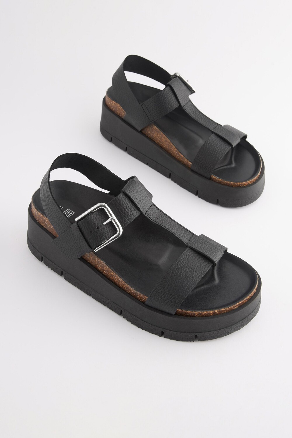 Кожаные босоножки на платформе Forever Comfort с Т-образным ремешком Next, черный — фото 3