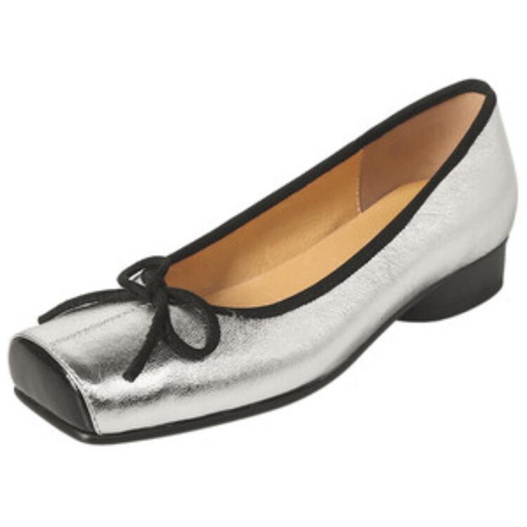 

Туфли женские повседневные Women's Casual Shoes Women's Yeezyy Reezy, черный