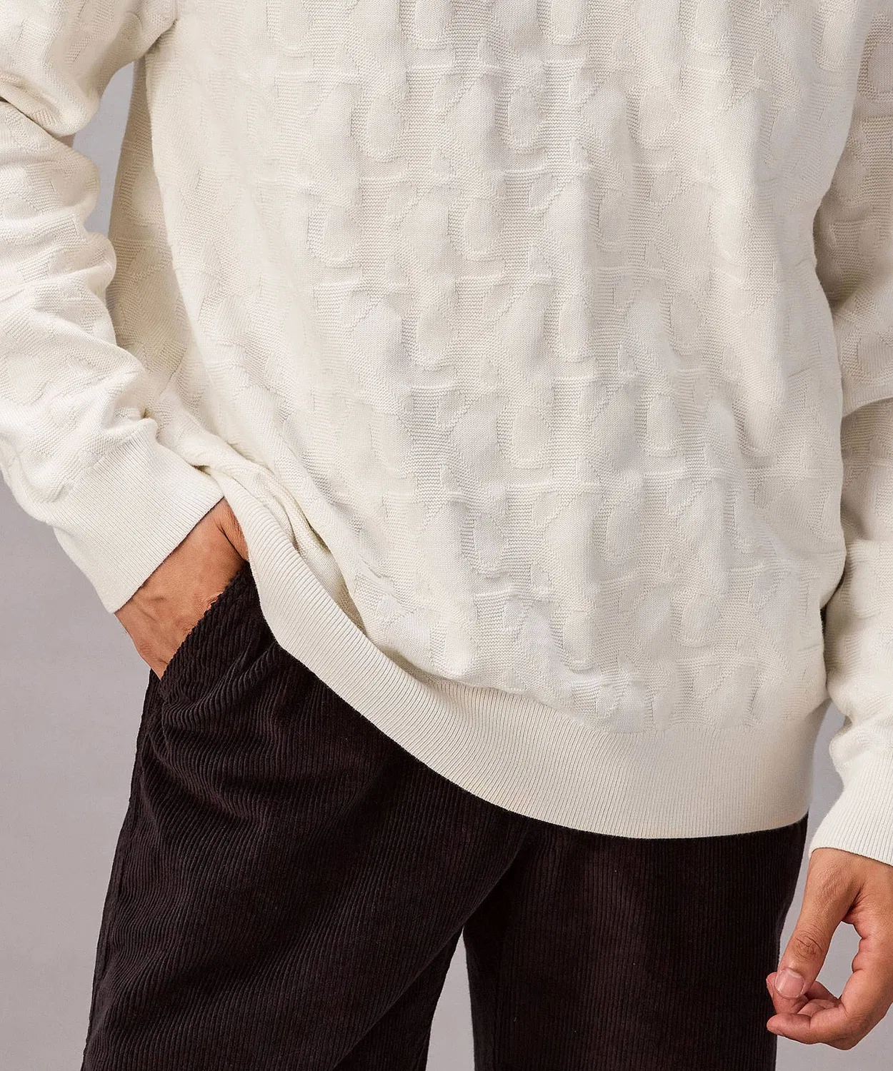 Свитер Calvin Klein Jeans с монограмным принтом, длинный рукав, офф-вайт — фото 2