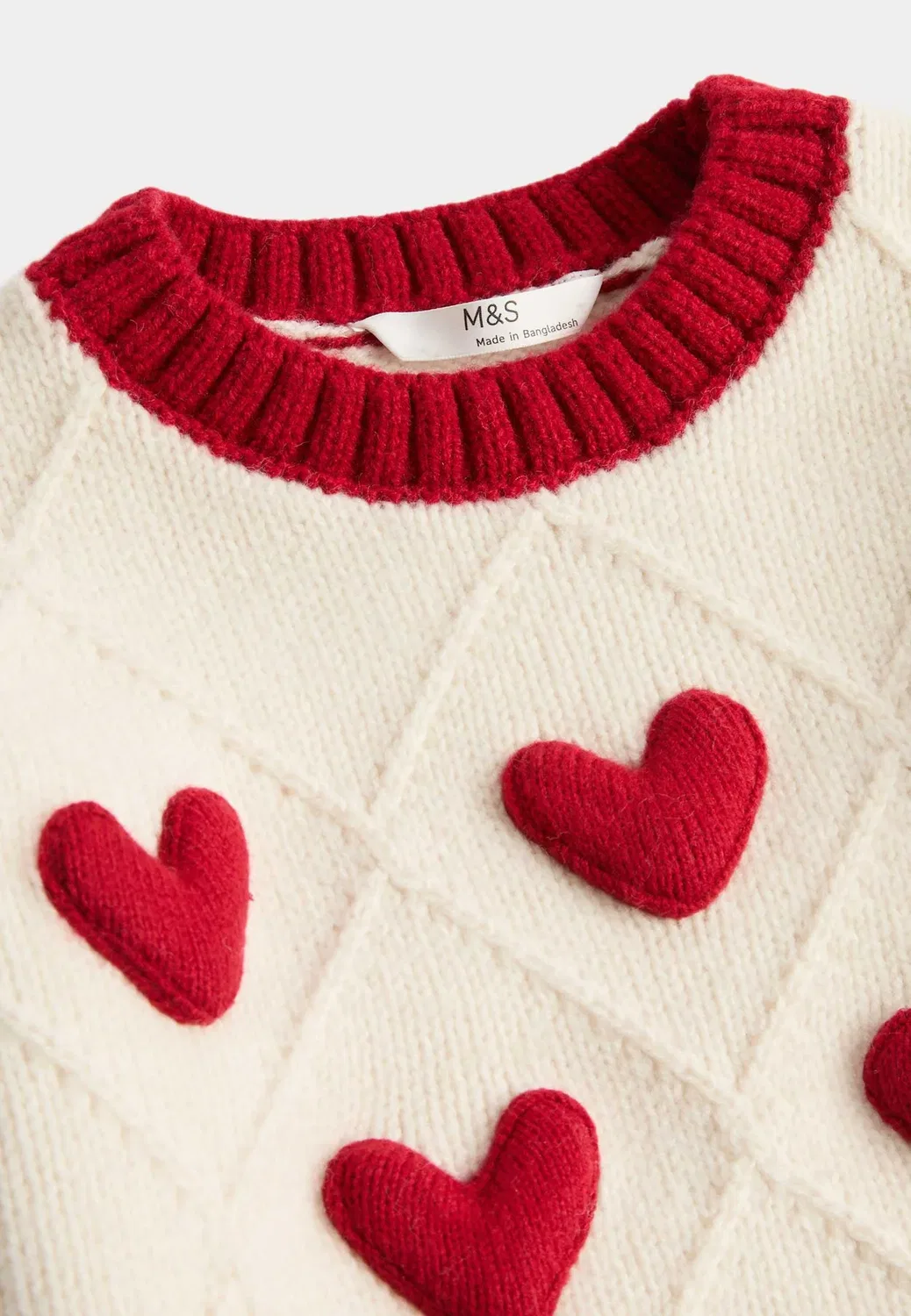 Вязаный джемпер с сердечками (2-8 лет), унисекс Marks & Spencer, Ivory Mix — фото 2