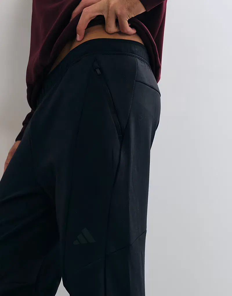 Штаны спортивные Essentials D4T Adidas Training, черный — фото 2