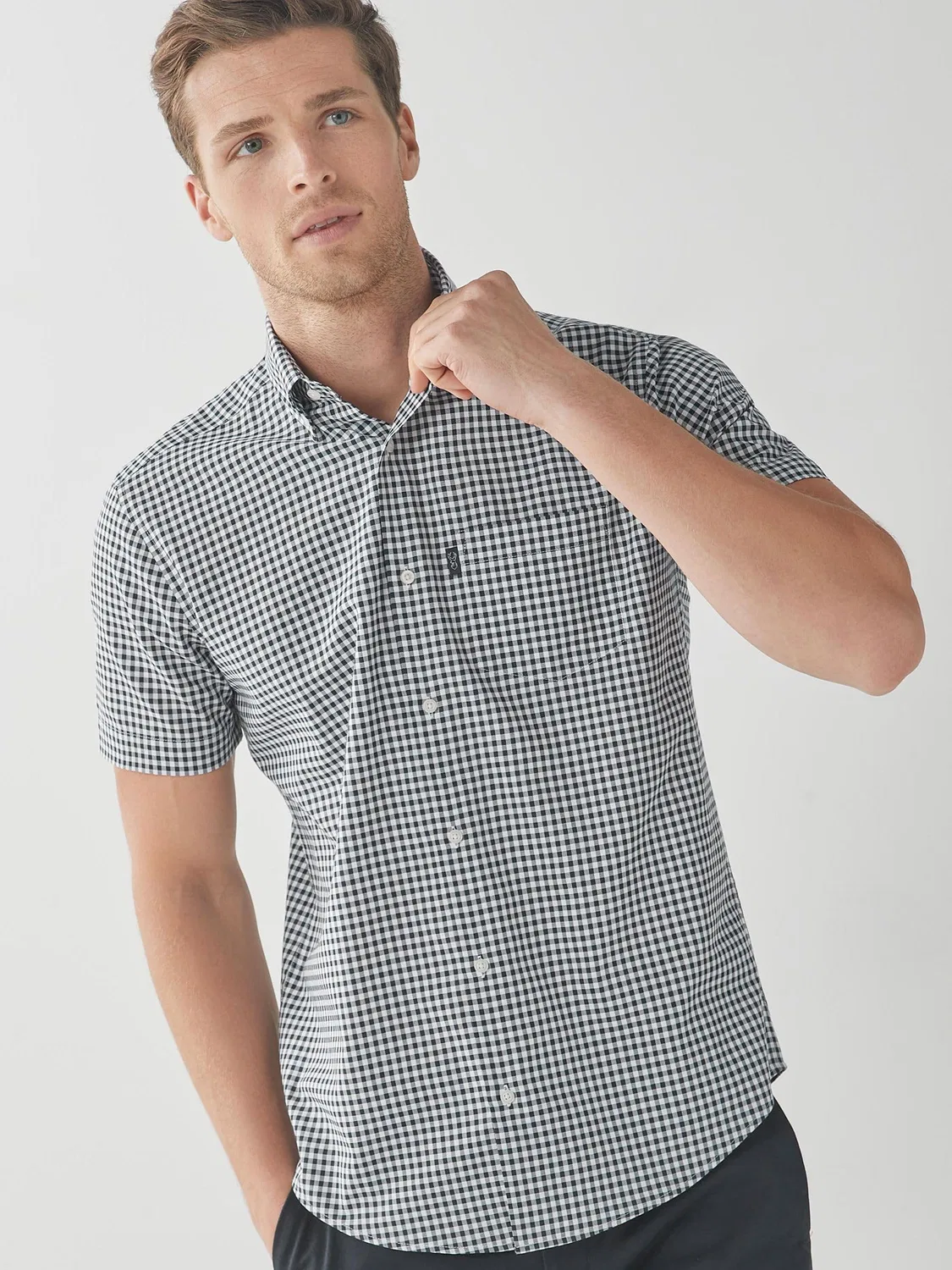 Мужская рубашка оксфорд с коротким рукавом Regular Fit NEXT, Navy Blue/White Gingham Check — фото 2