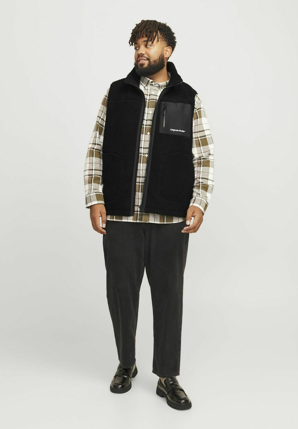 

Жилет Jack & Jones, черный