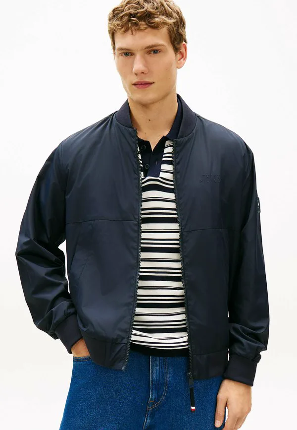 Водостойкая куртка-бомбер с логотипом в тон ткани Tommy Hilfiger, Navy Blue