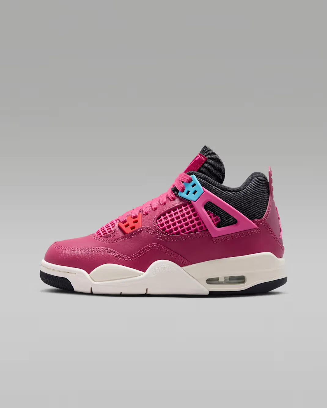 Кроссовки для детей постарше Air Jordan 4 Retro "She's A Star", Sweet Beet/Off Noir/Chalk/Desert Pink