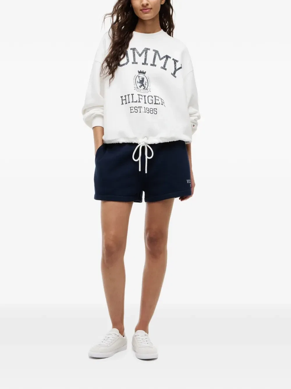Свитер с кулиской по низу и принтом в виде герба Tommy Hilfiger, белый — фото 2