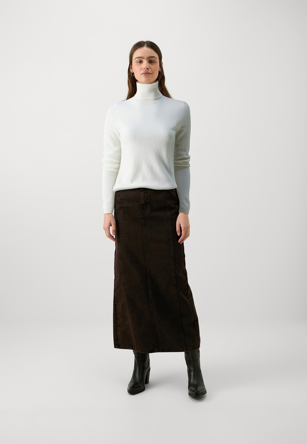 

Свитер ROLLNECK FTC Cashmere, кремовый