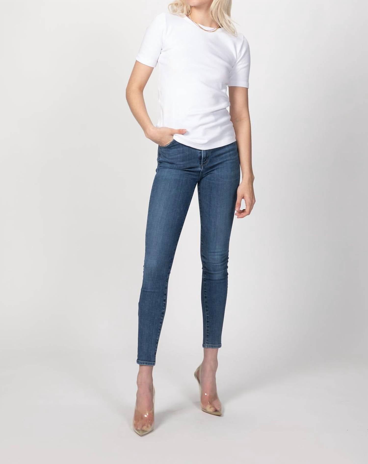 

Футболка Lillie белого цвета WORN