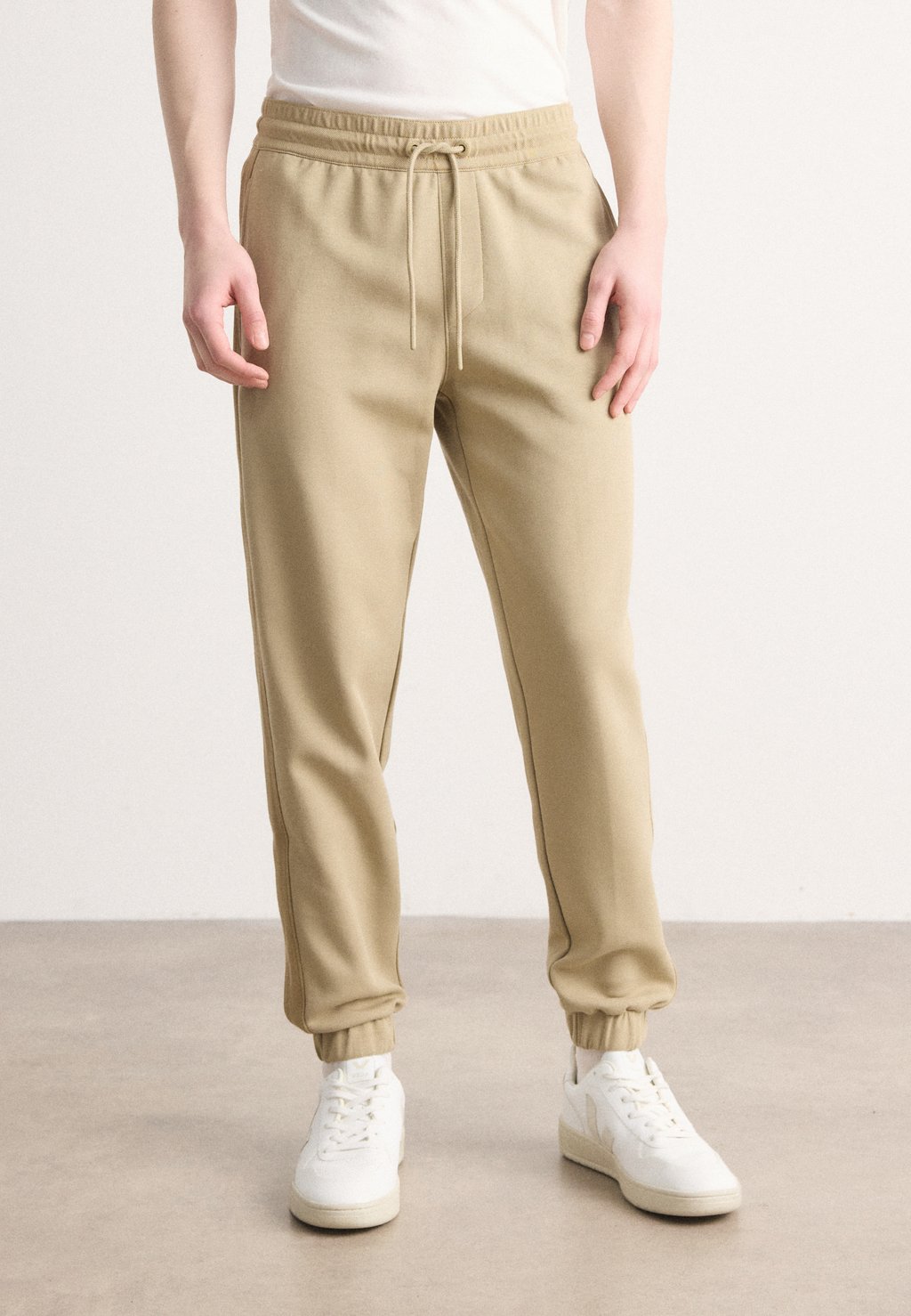 

Спортивные брюки LOGO TAPE SWEATPANT Calvin Klein Jeans, светло-коричневый