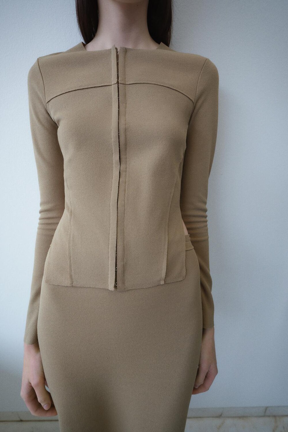 

Плиссированный топ ZARA, песочный