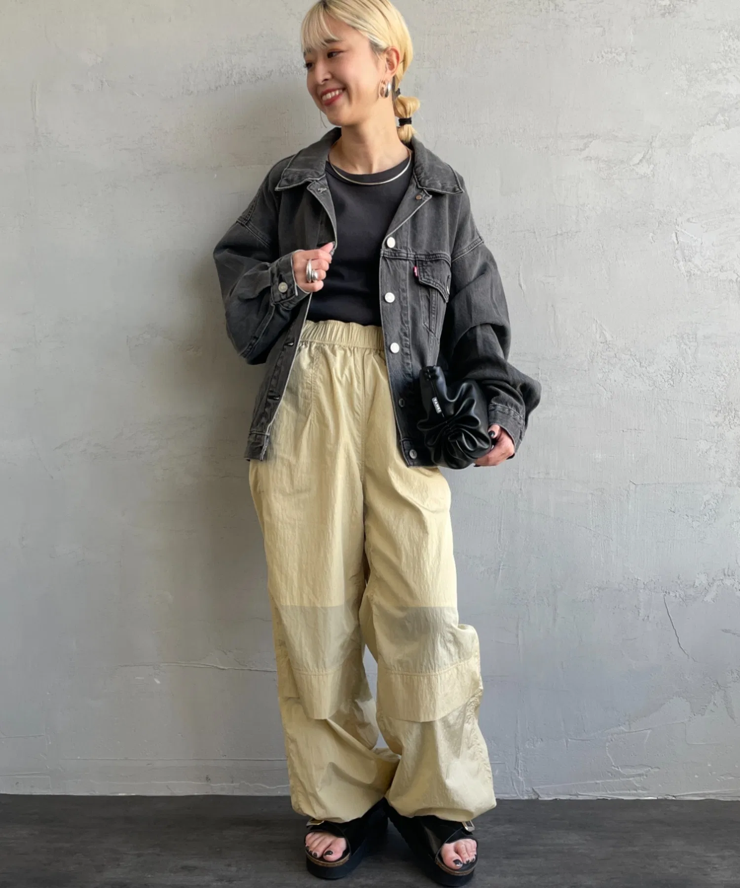 [LEVI'S] Джинсовая куртка-тракер в стиле 90-х — фото 2