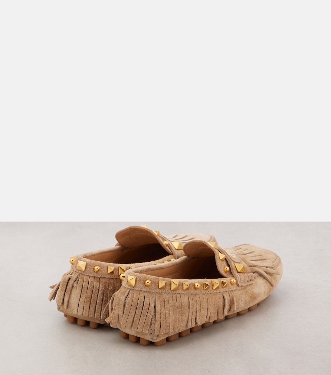 Замшевые туфли для вождения Plaster Caster VLogo Valentino Garavani, Desert Sand — фото 2