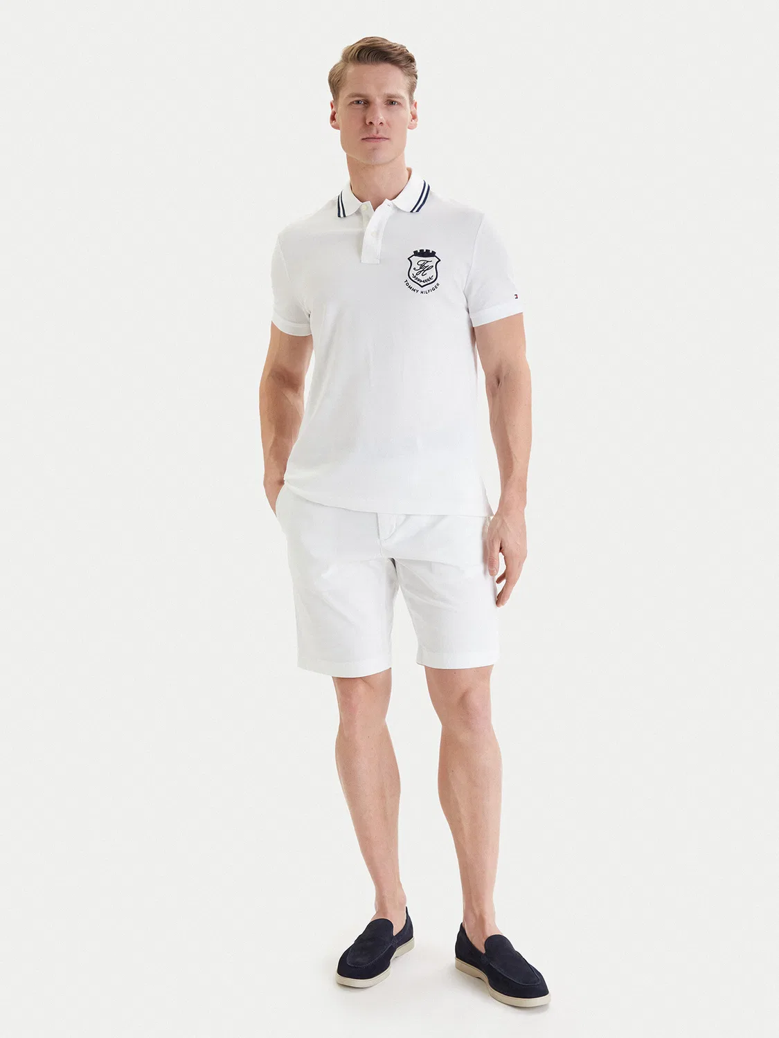 Мужское поло стандартного кроя Badge Tommy Hilfiger, белый — фото 2