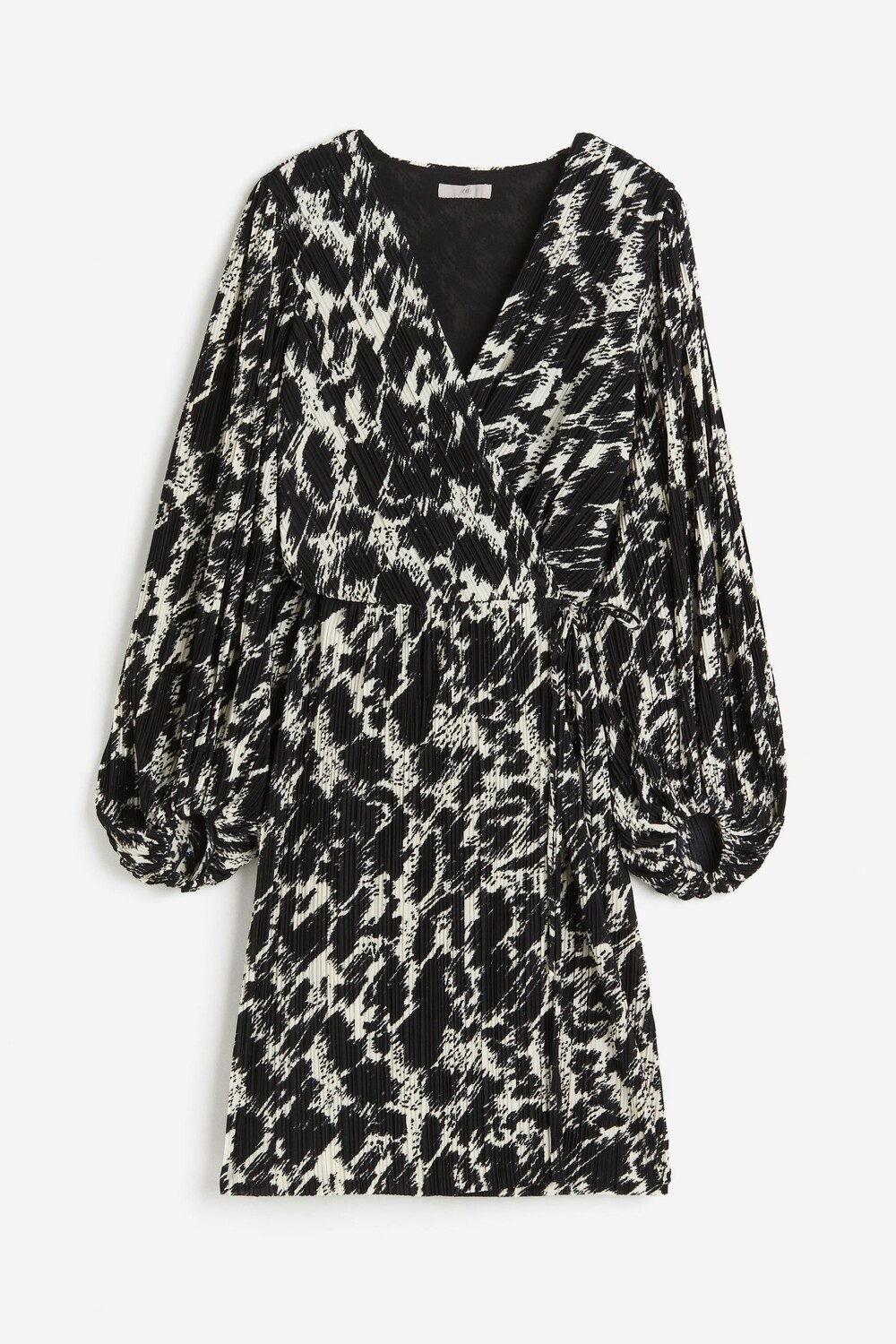 

Платье H&M Plissé Wrap, черный