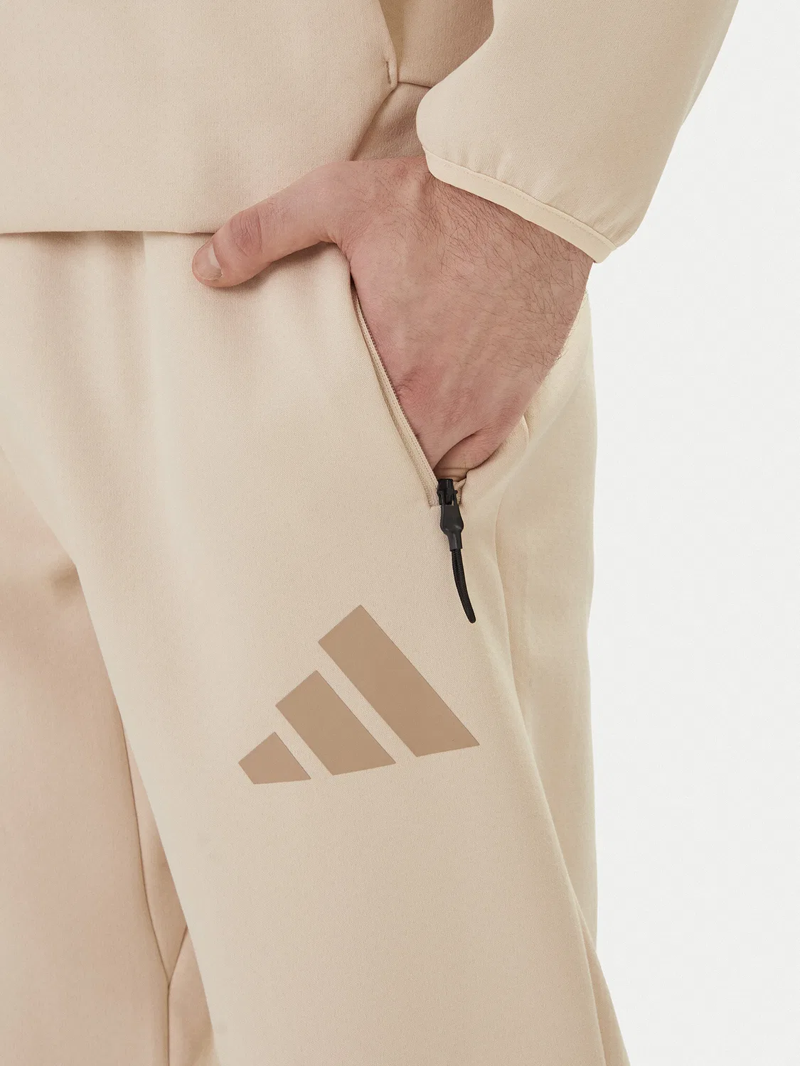 Мужские спортивные штаны стандартного кроя Z.N.E Adidas, бежевый — фото 4