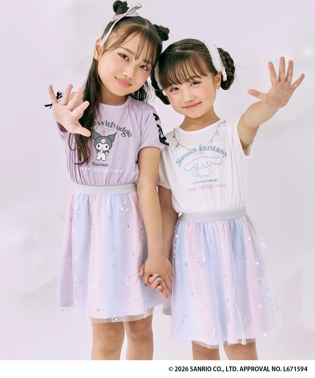 ANAP kids Детское платье с принтом Cinnamoroll и Kuromi ANAPKIDS, Белый — фото 3