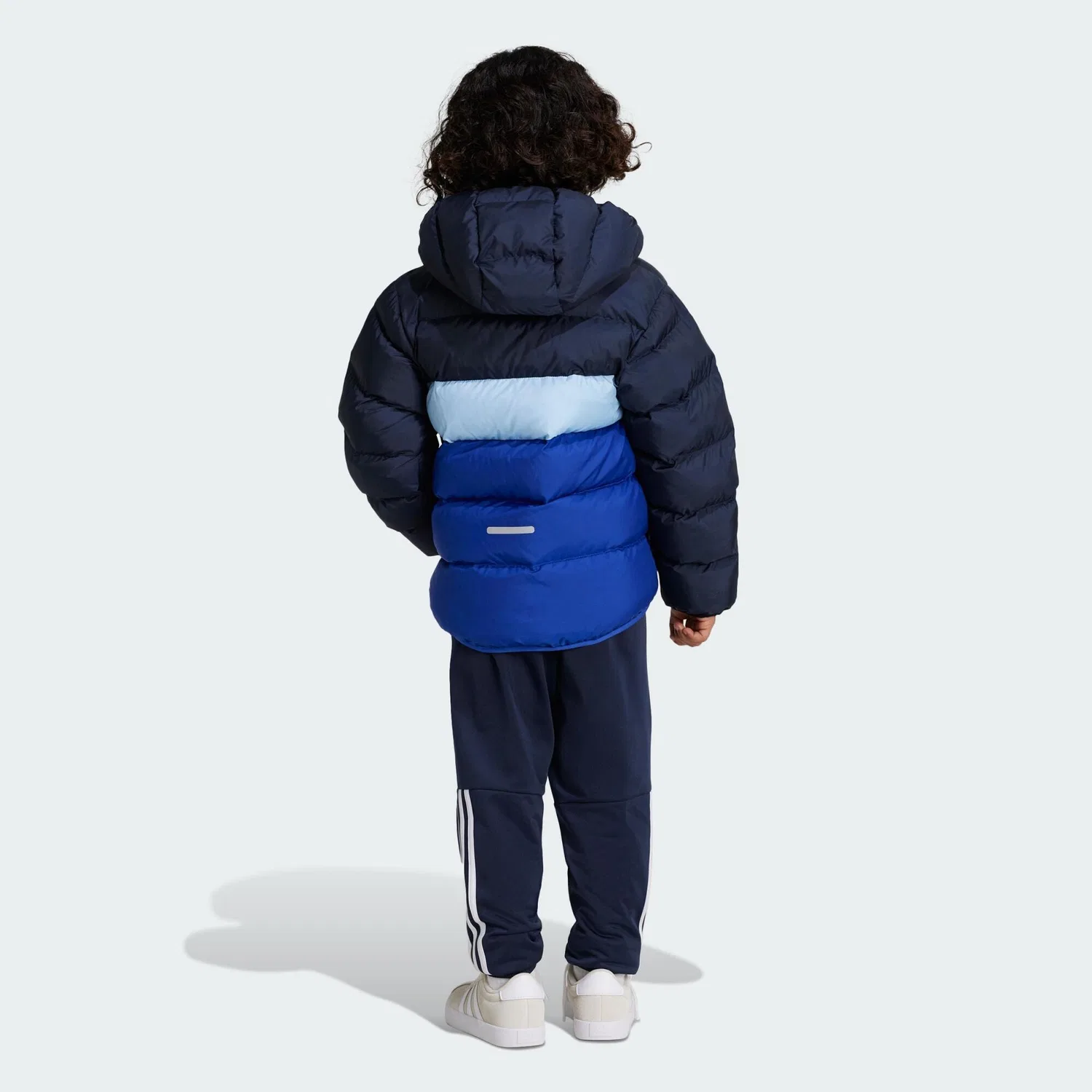 Детская куртка с искусственным утеплителем Synthetic Down Jacke Adidas, Dunkelblau Blau — фото 4
