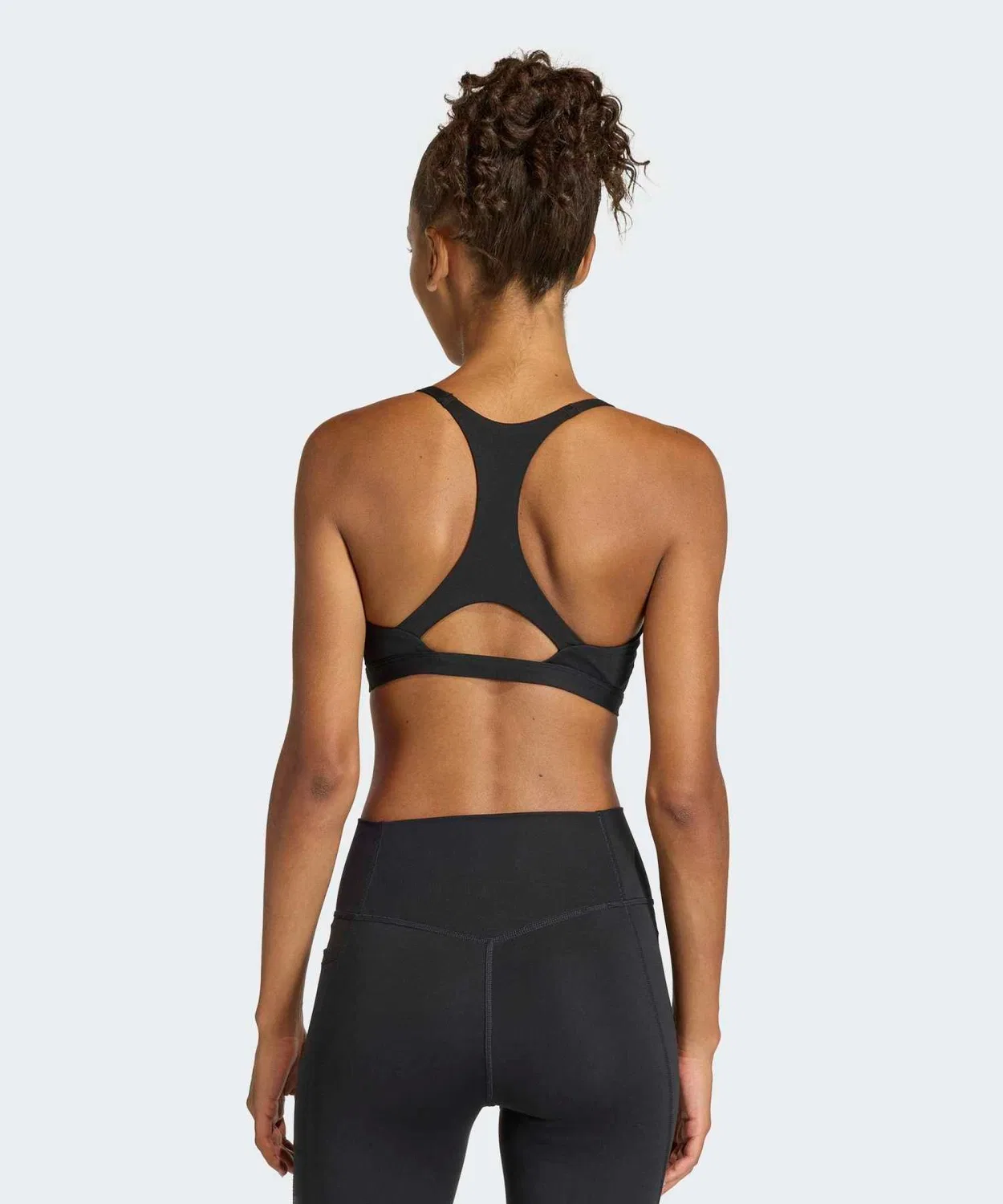 Женский спортивный бюстгальтер с легкой поддержкой Climacool Optime Essentials Workout Light Support Bra Adidas, Black — фото 2