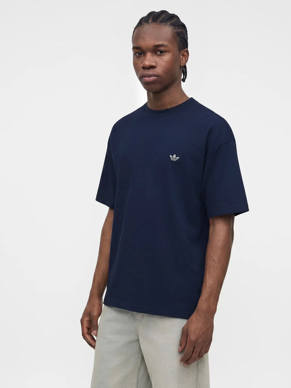 Футболка Adidas Originals Trefoil Essentials темно-синего цвета — фото 4