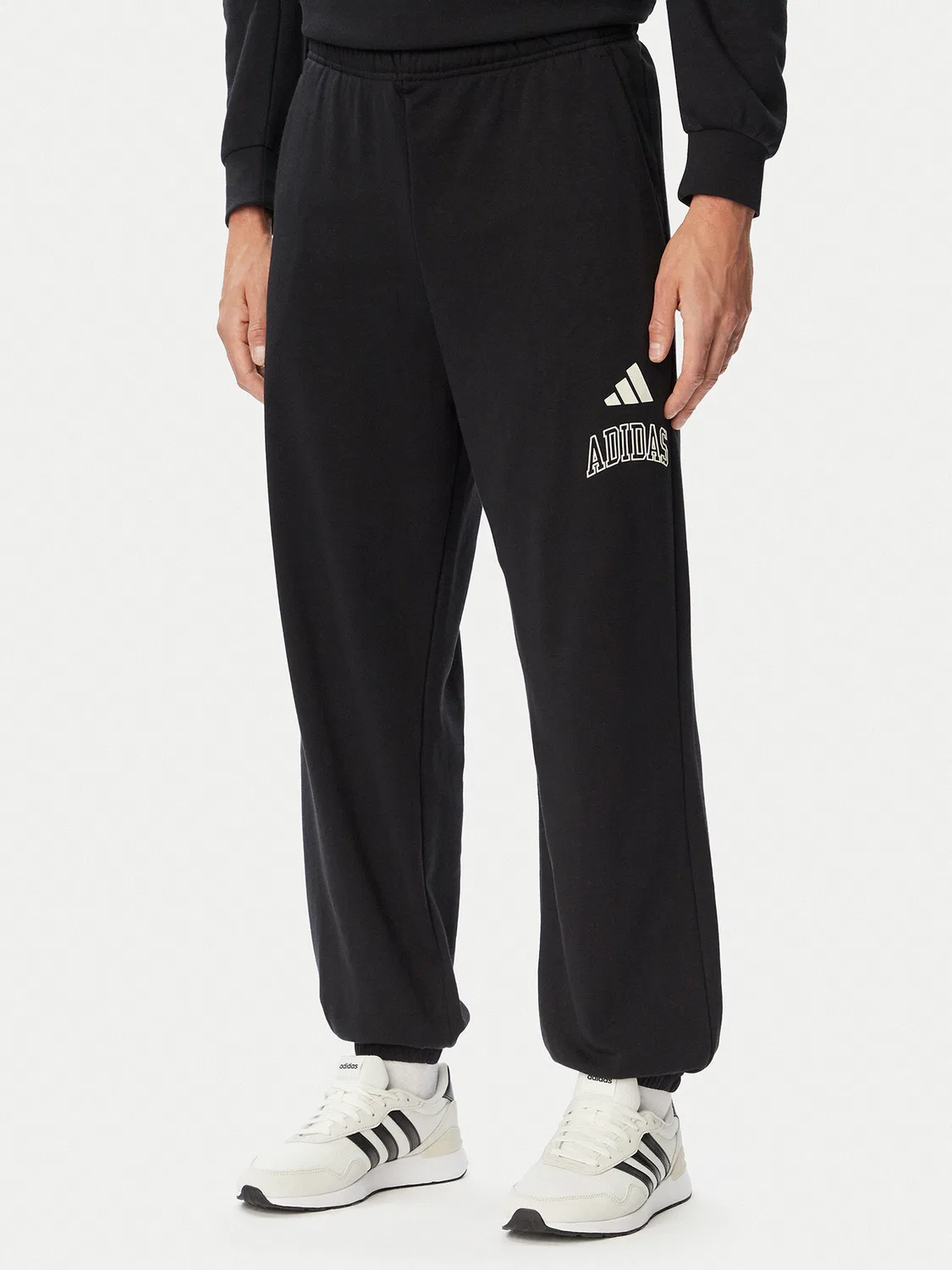 Мужские спортивные штаны стандартного кроя Seasonal Essentials Collegiate French Terry Cuffed Adidas, черный