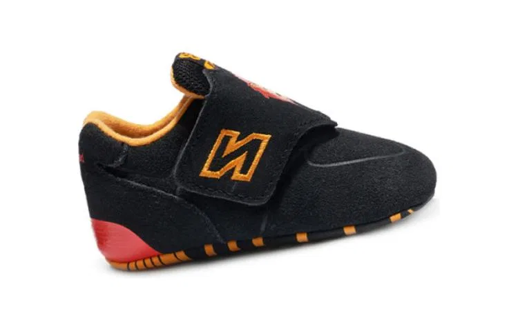 Детские кроссовки для малышей с удобной шнуровкой New Balance, Wide (W), цвет не указан — фото 3