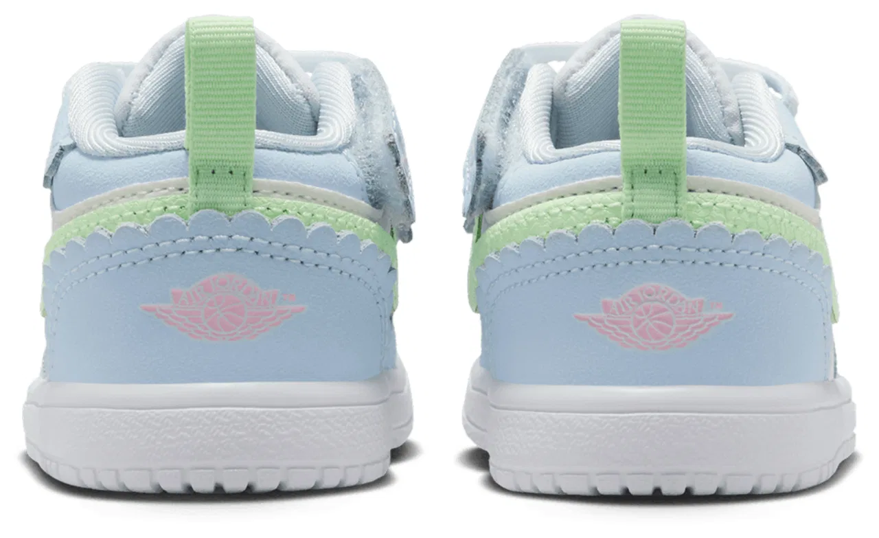 Кроссовки для девочек AJ 1 Low ALT SE Fem Jordan, цвет Sail/Half Blue/Vapor Green — фото 3