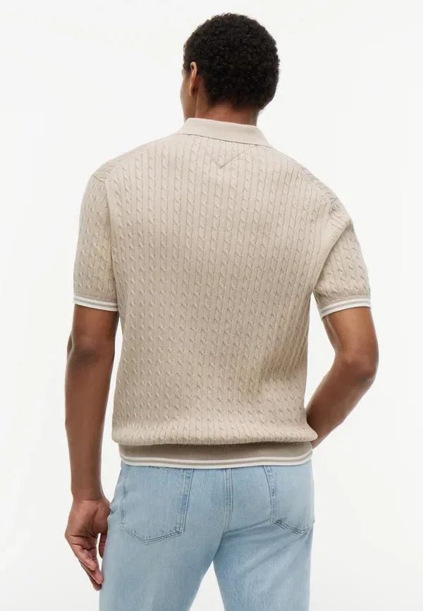 Поло вязаное Cable Knit Elevated Essentials Tommy Hilfiger, Batique Khaki, хаки — фото 3