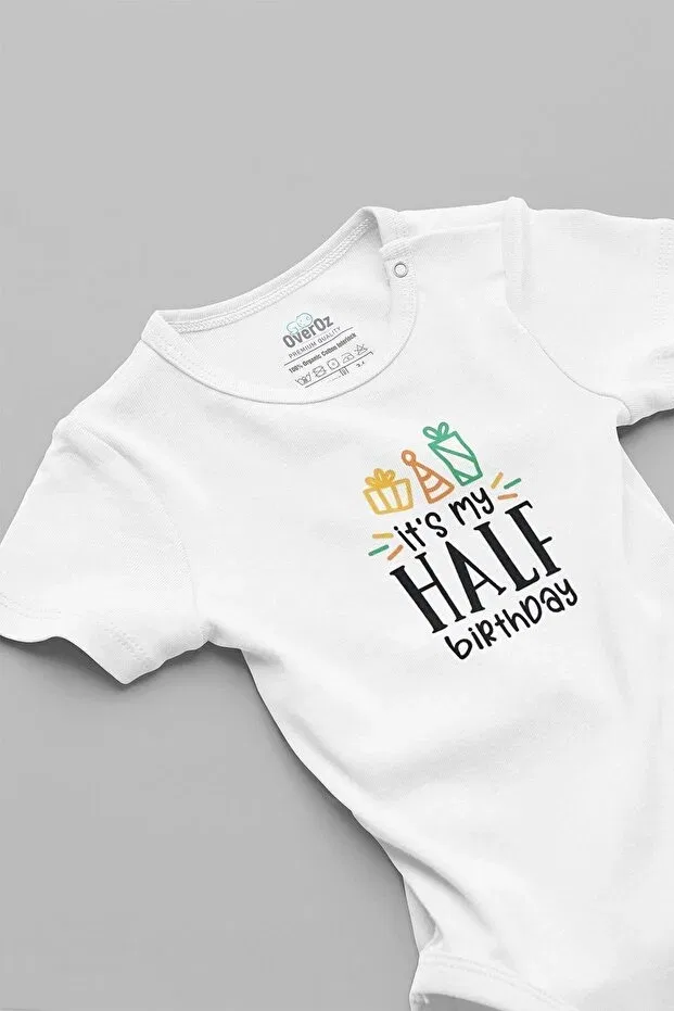 Детское боди с принтом Half birthday printed organic 100% cotton baby bodysuit - short sleeve and snap jumpsuit 5605 Overoz, White
