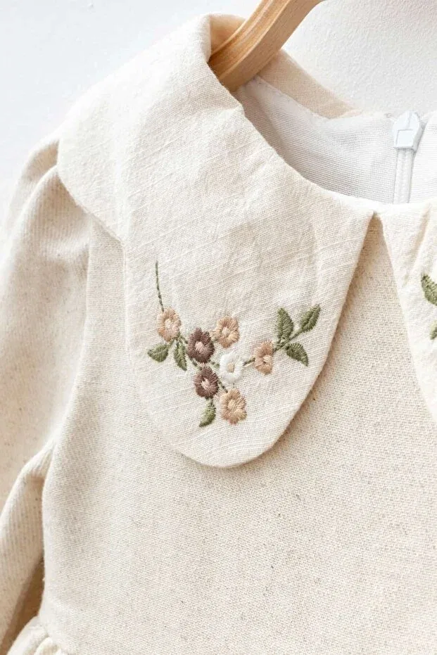 Детское платье для девочек с вышивкой Fleur baby girl child flower embroidery detail Banamio, Beige — фото 2